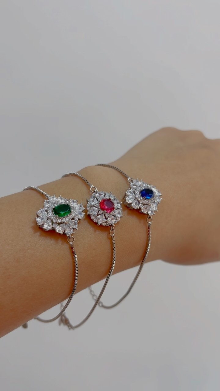 Elegant charm of the Zircon Stone Silver Bracelet.