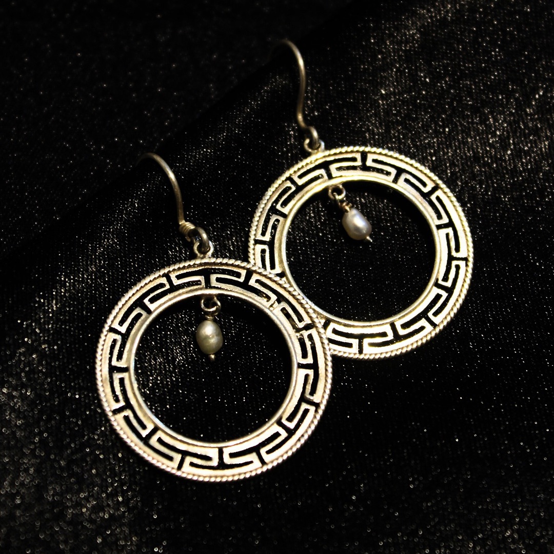 Gyanochin Earing - View 1