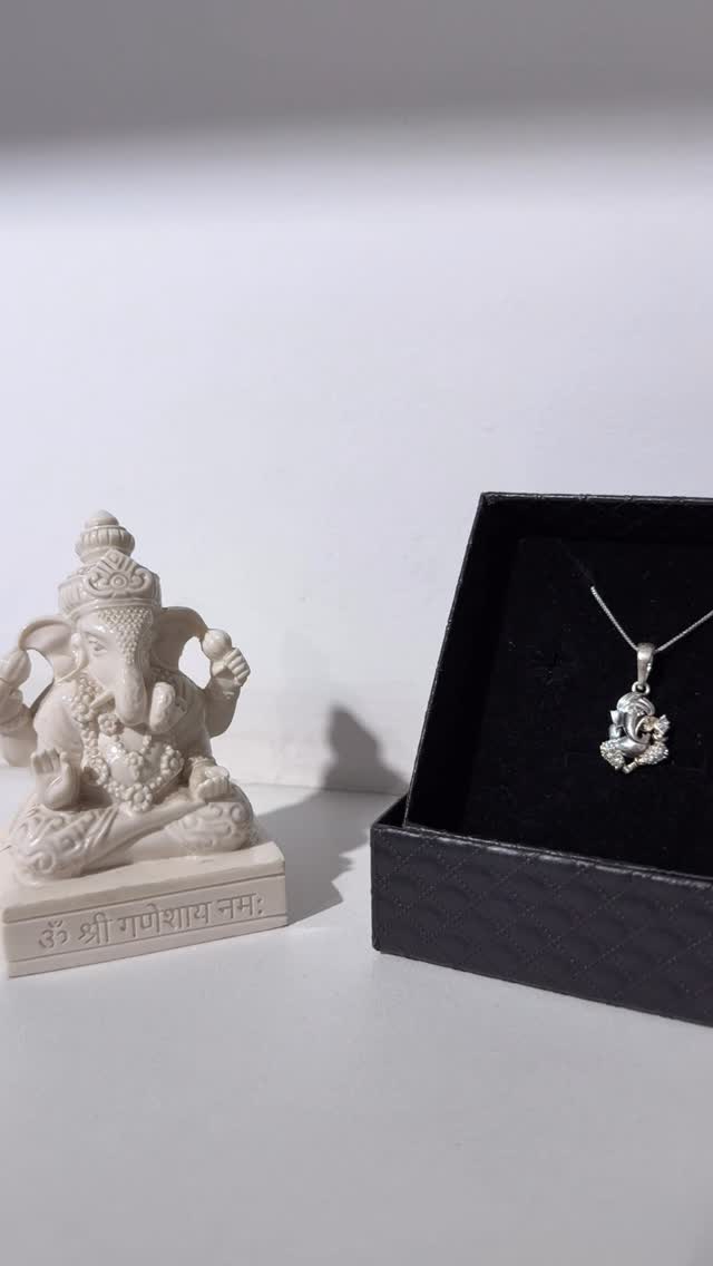 Carry your blessings close to your heart - View 1