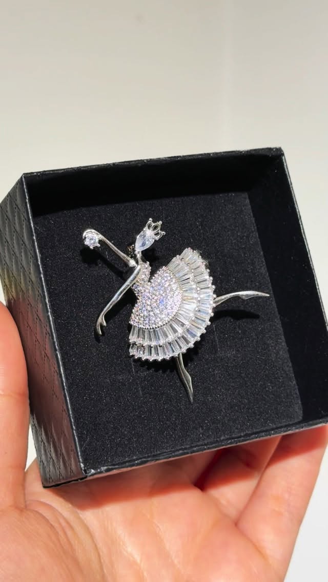 BALLERINA BROOCH - View 1